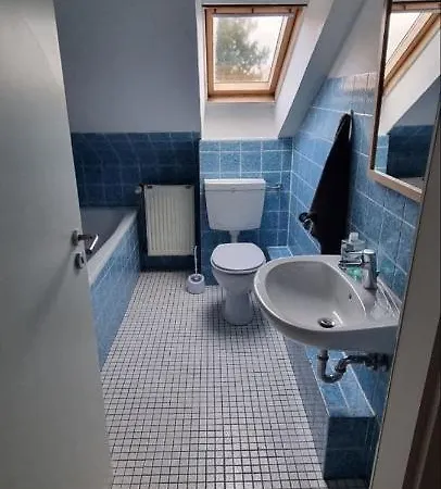 Apartament Mit Garten In *